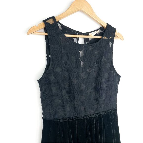 Altar'd State Sleeveless Lace Velvet Embroidery Dress - Picture 2 of 9